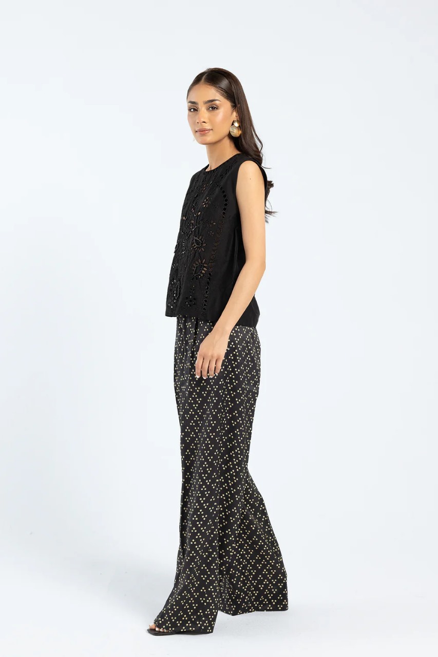 Sleeveless Top with Floral Embroidery & Schiffli Detailing – Lawn Fabric - Image 4